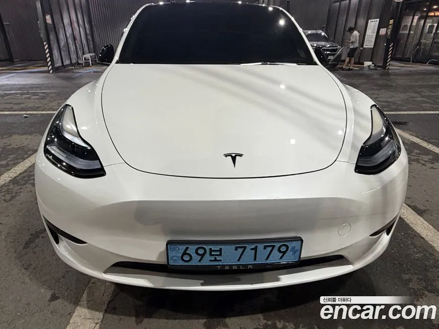 Tesla Model Y — фото 3