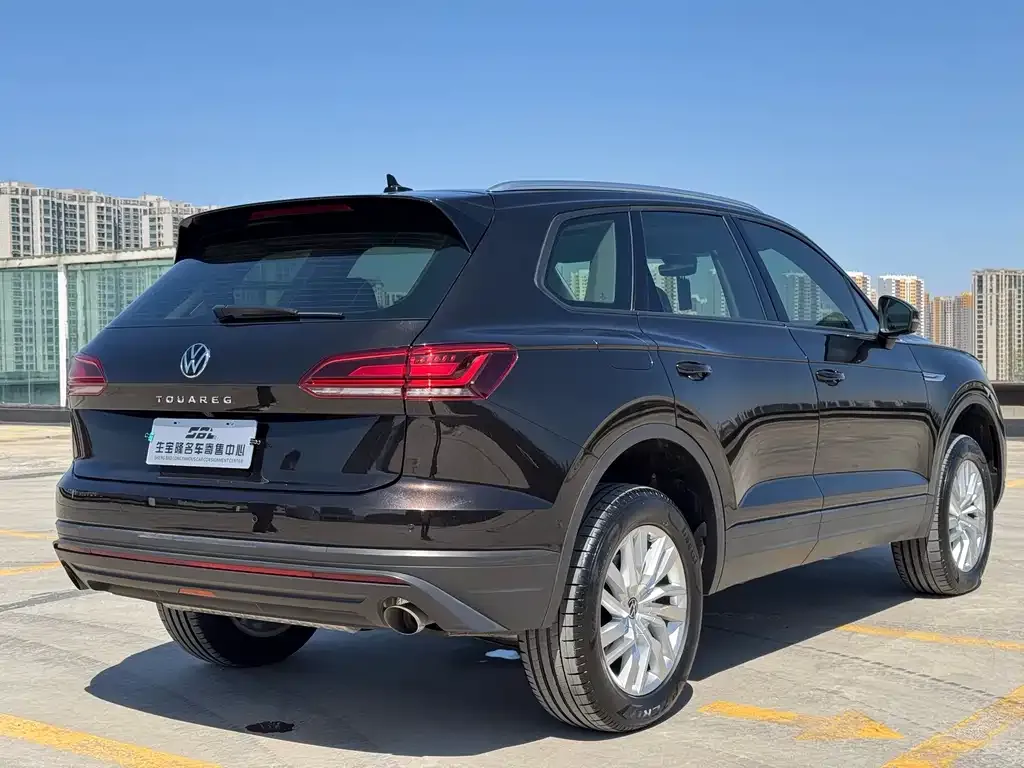 Volkswagen Touareg 2021 из CN, фото 4