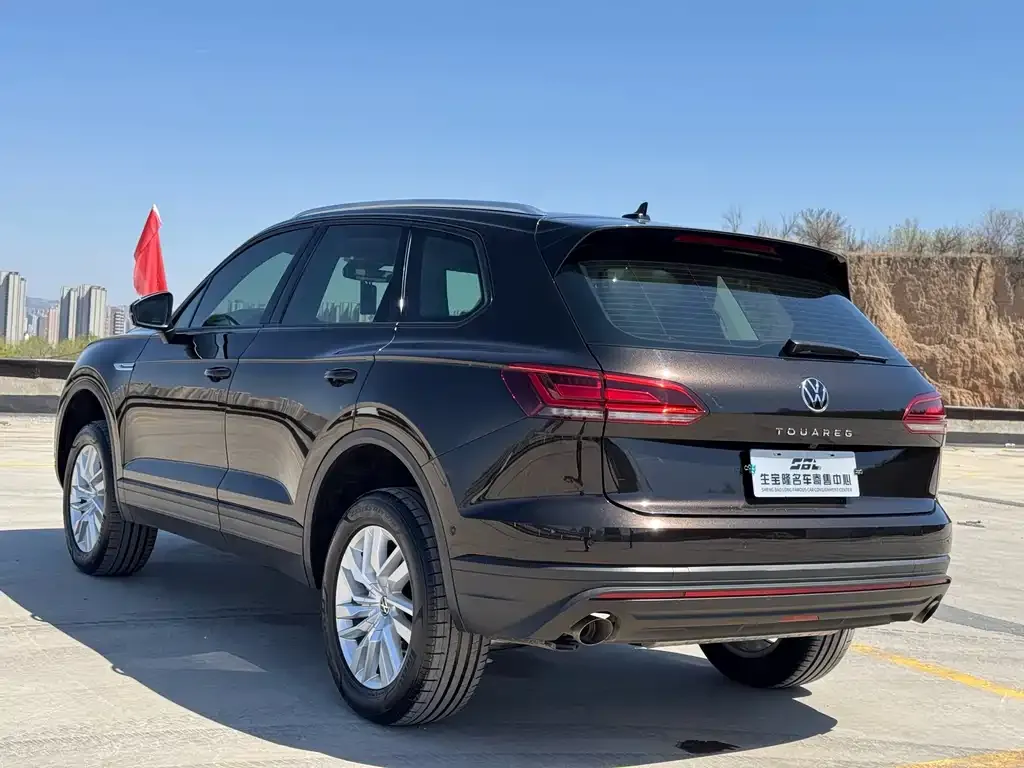 Volkswagen Touareg 2021 из CN, фото 6