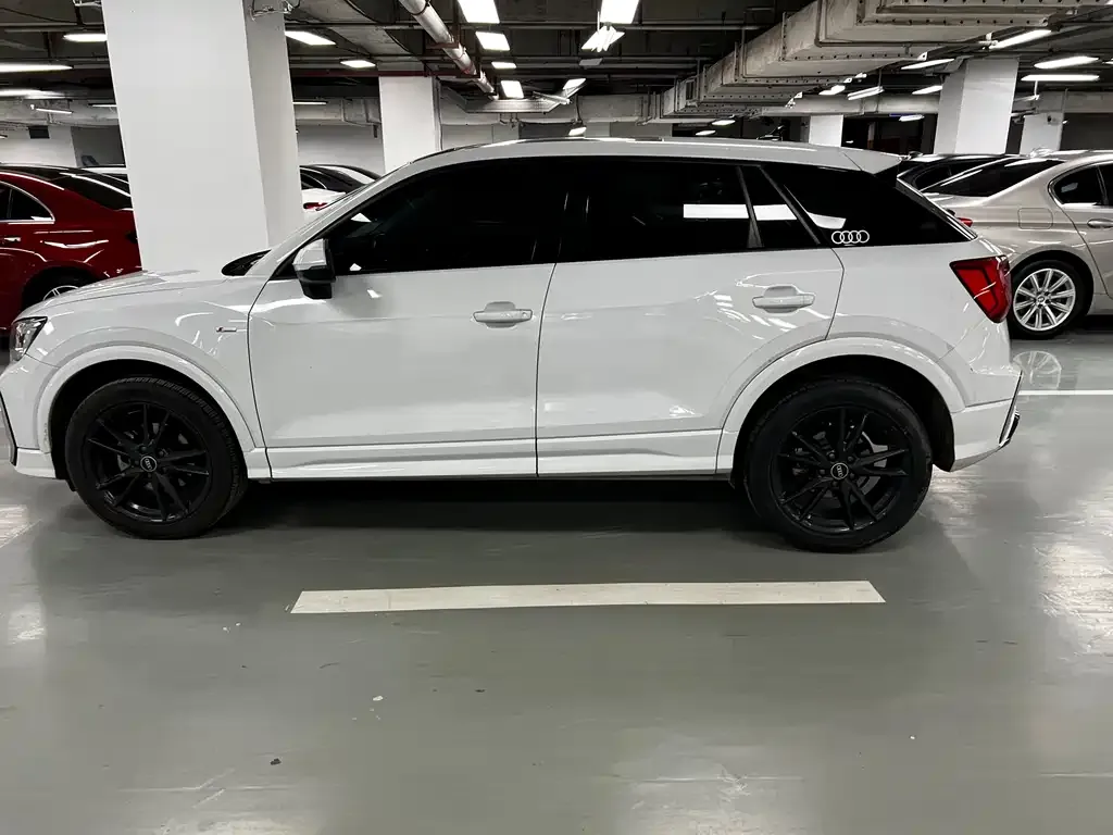Audi Q2L 2022 из CN, фото 5