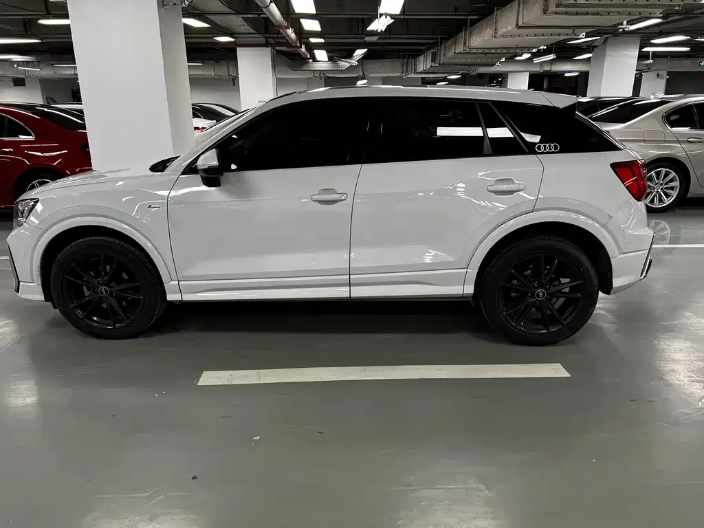 Audi Q2L 2022 из CN, фото 6