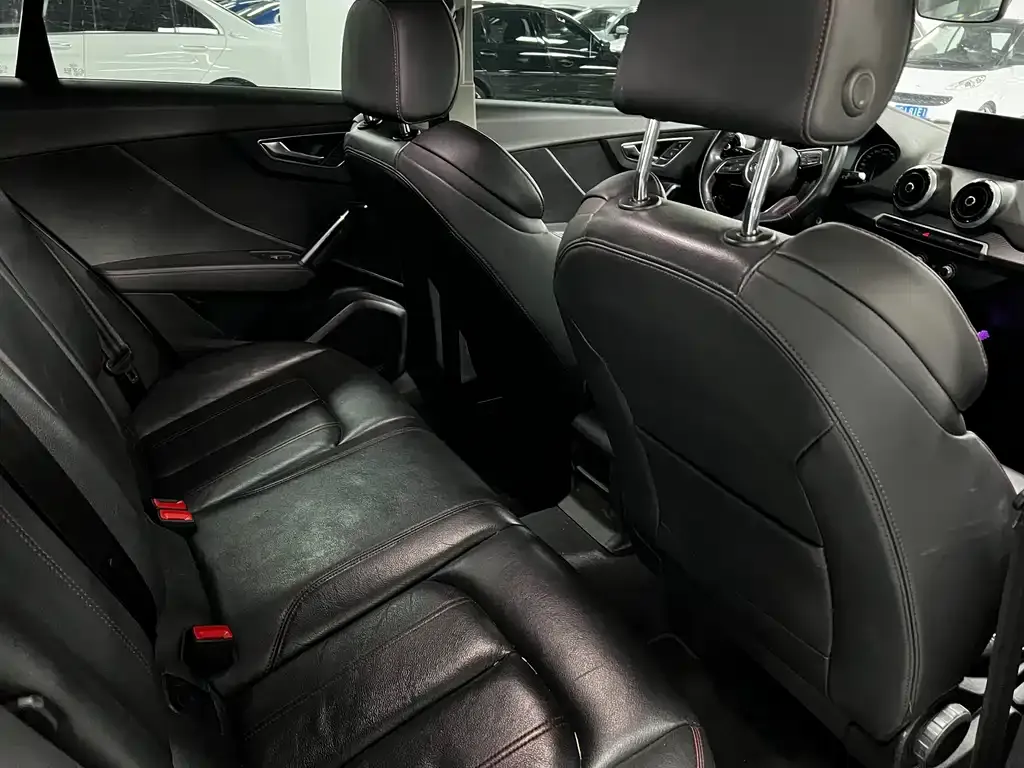 Audi Q2L 2022 из CN, фото 8