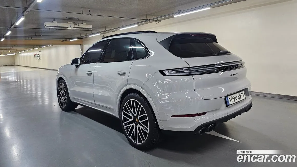 Porsche Cayenne 2024 из KR, фото 4