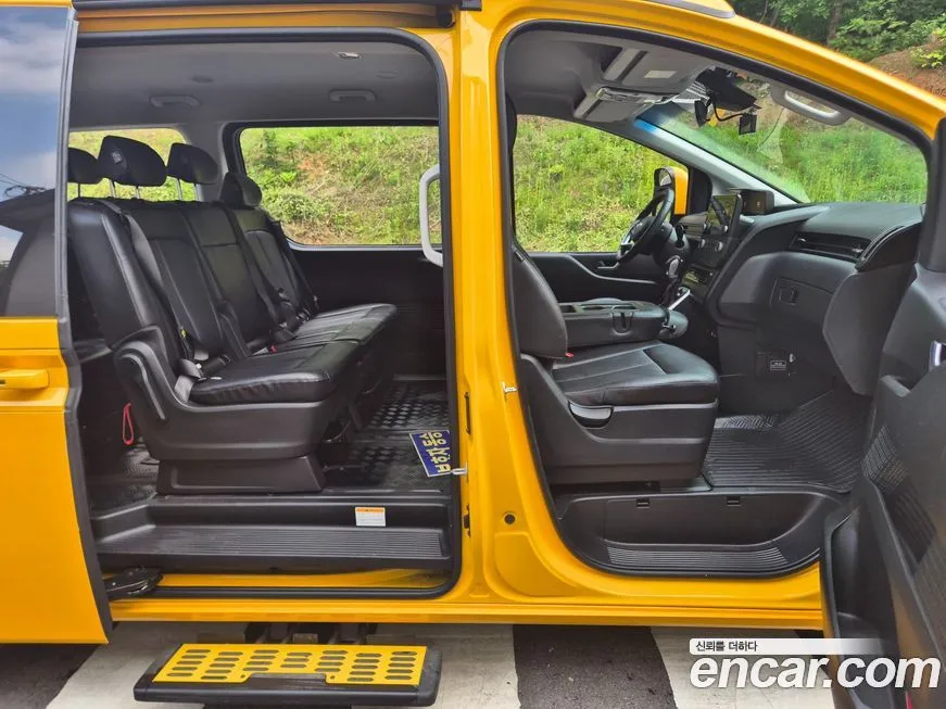 Hyundai Staria 2023 из KR, фото 6