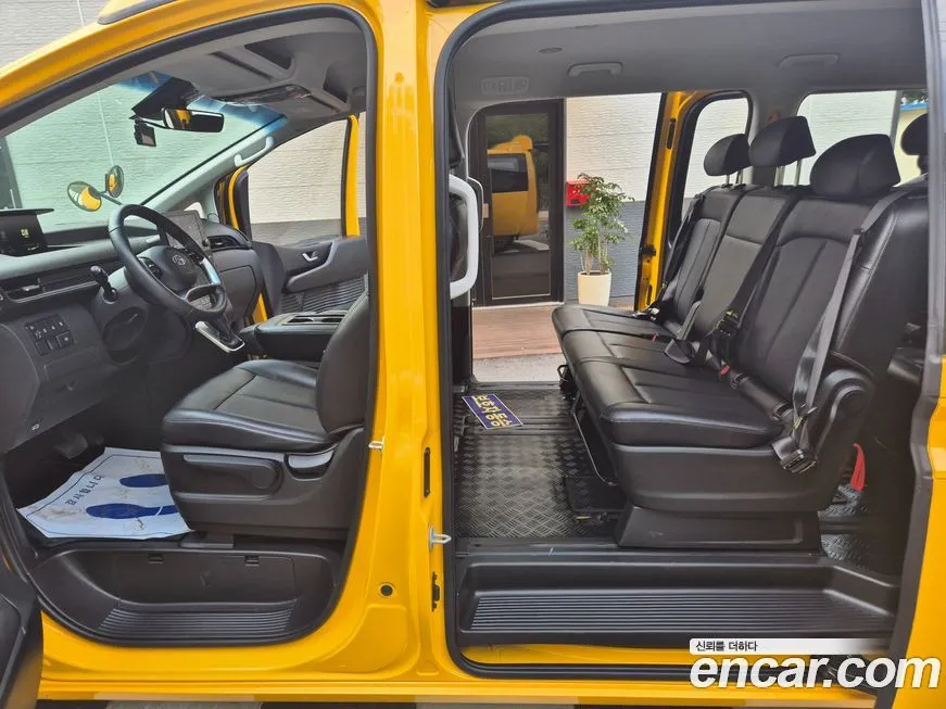 Hyundai Staria 2023 из KR, фото 9
