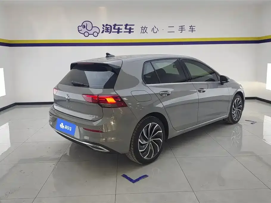 Volkswagen Golf 2022 из CN, фото 3