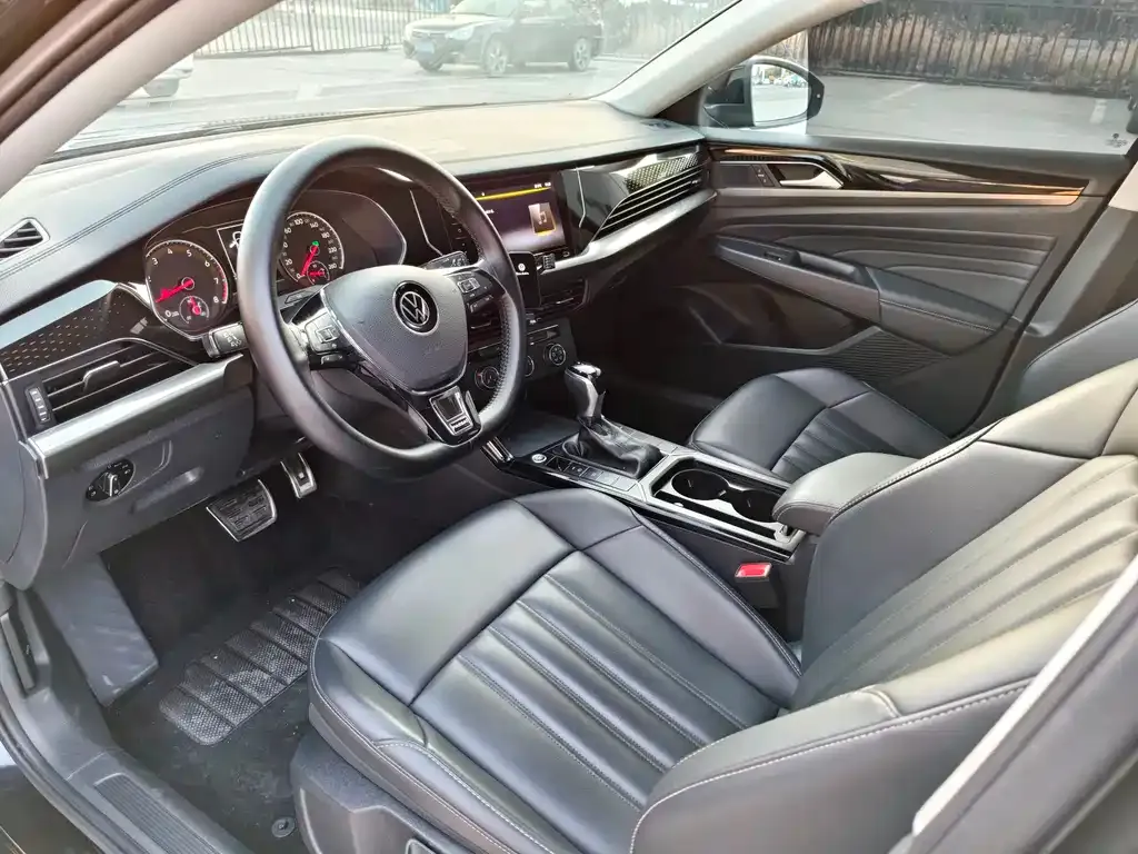 Volkswagen Passat 2021 из CN, фото 7