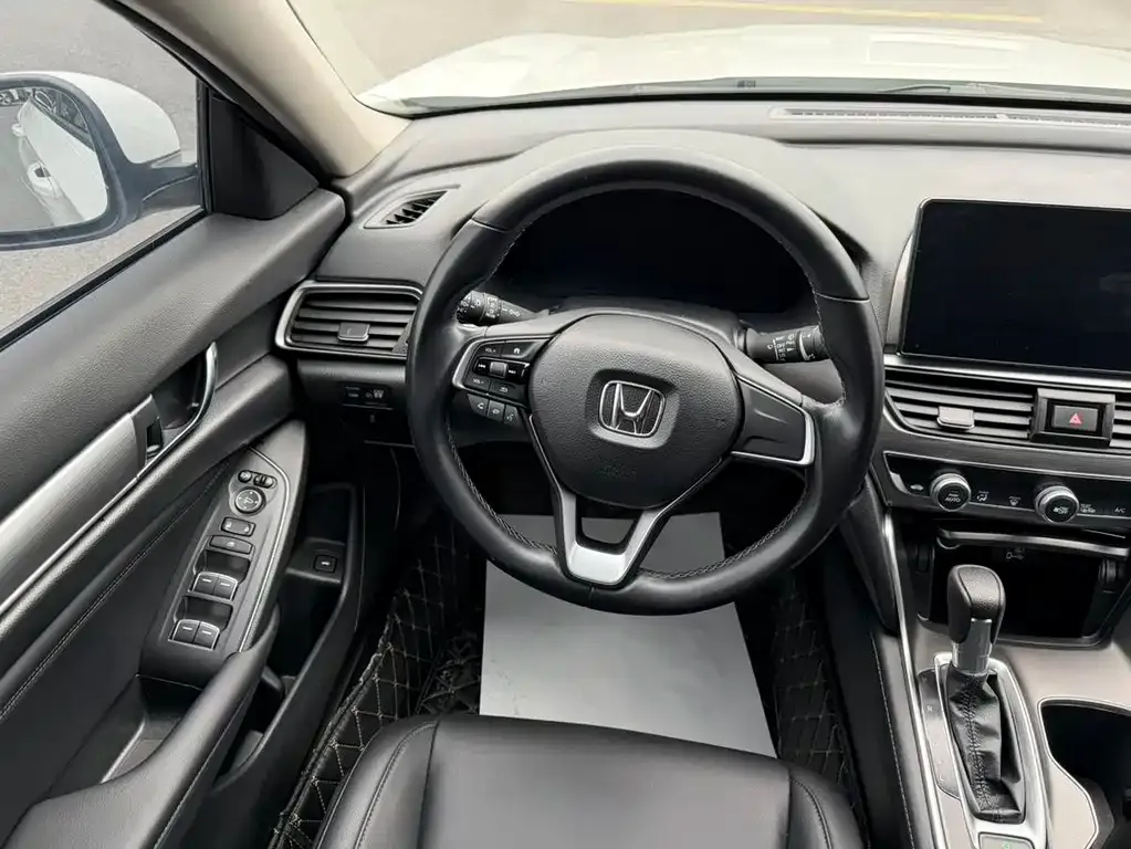 Honda Accord 2022 из CN, фото 10
