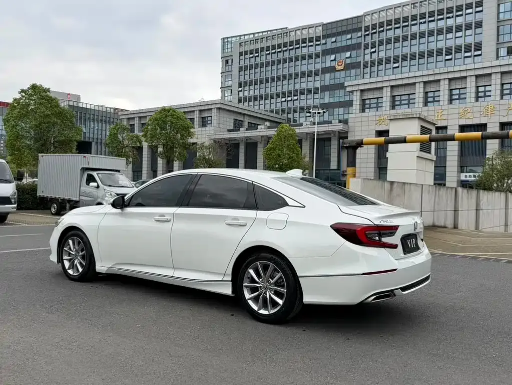 Honda Accord 2022 из CN, фото 4