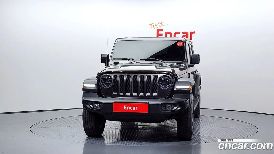 Jeep Wrangler 2022 из KR, фото 3