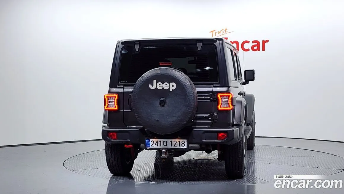 Jeep Wrangler 2022 из KR, фото 4