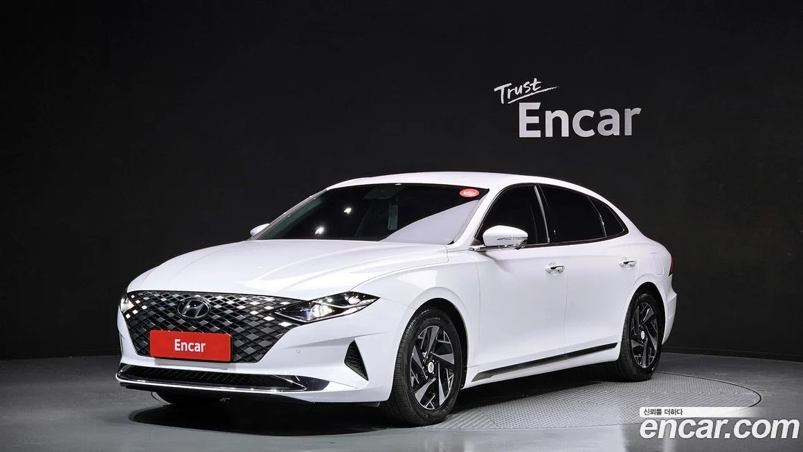 Hyundai Grandeur — фото 1