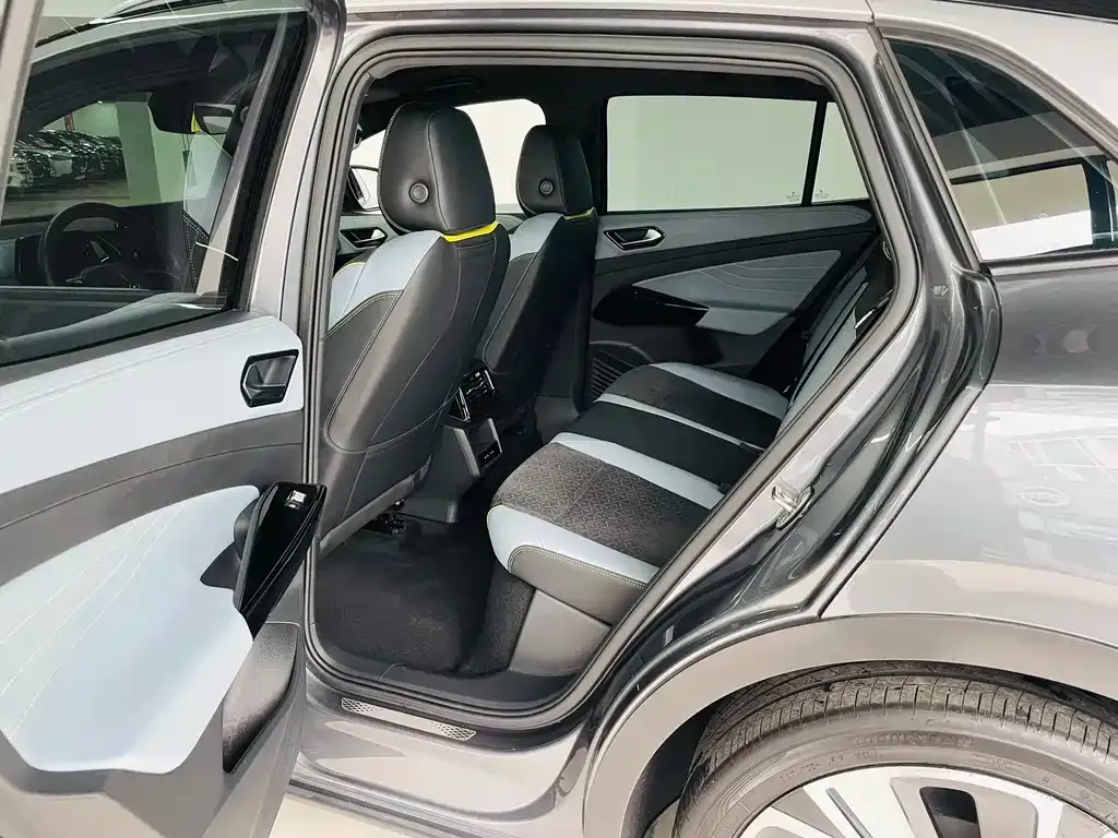 Volkswagen ID.4 X 2023 из CN, фото 8