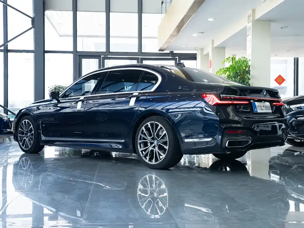 BMW 7 Series 2022 из CN, фото 2