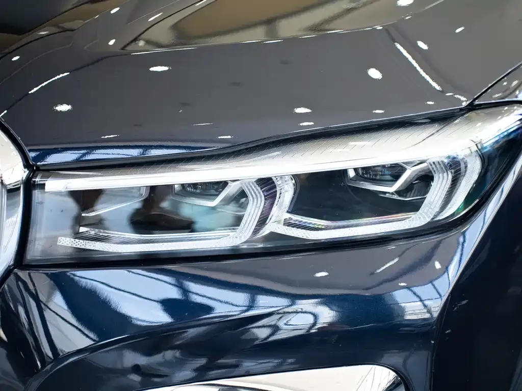 BMW 7 Series 2022 из CN, фото 8