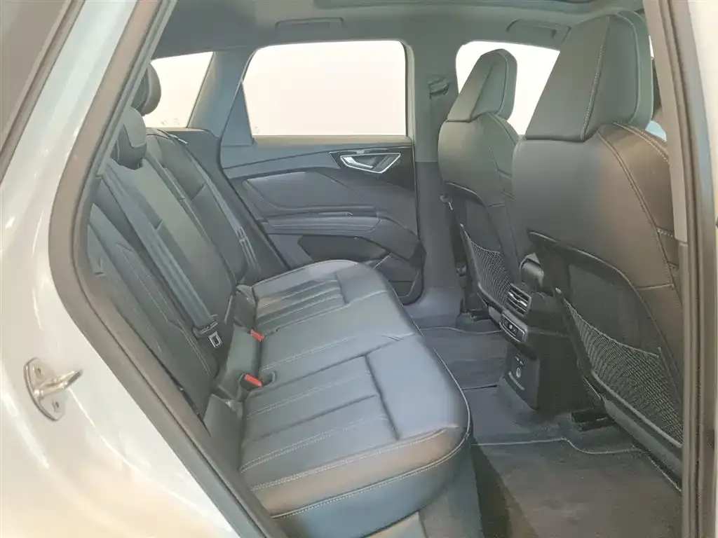 Audi Q4 e-tron 2024 из CN, фото 9
