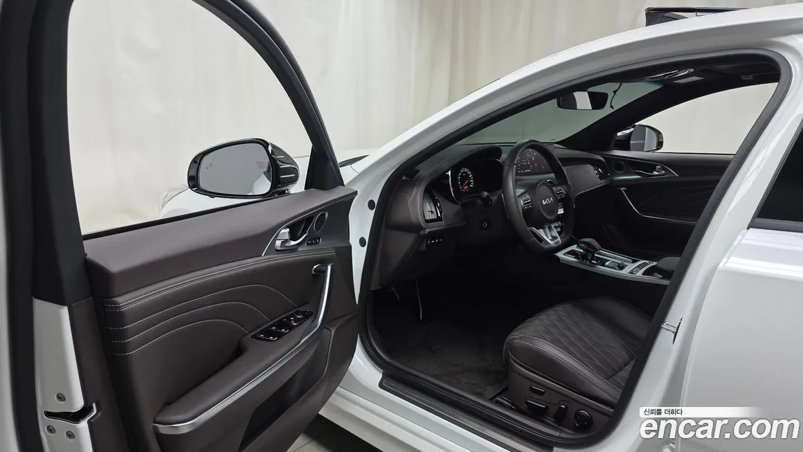 Kia Stinger 2023 из KR, фото 10