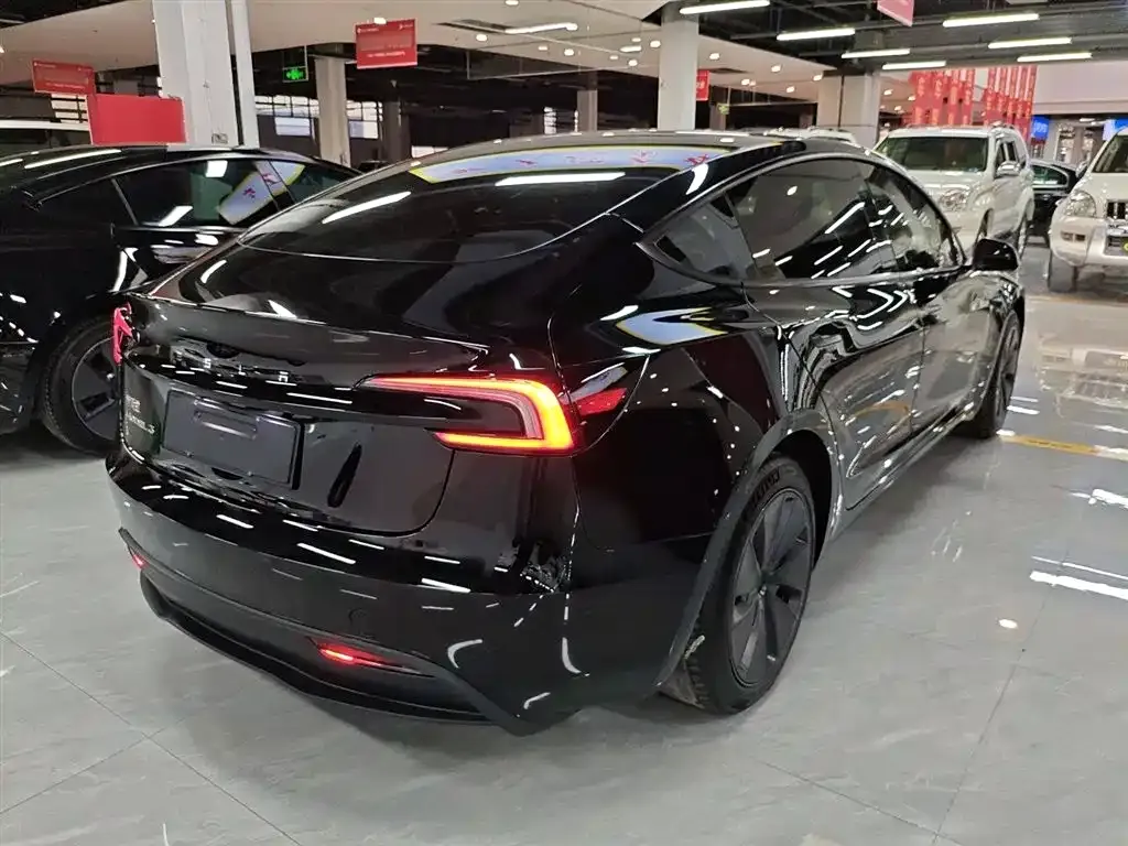 Tesla Model 3 2024 из CN, фото 7