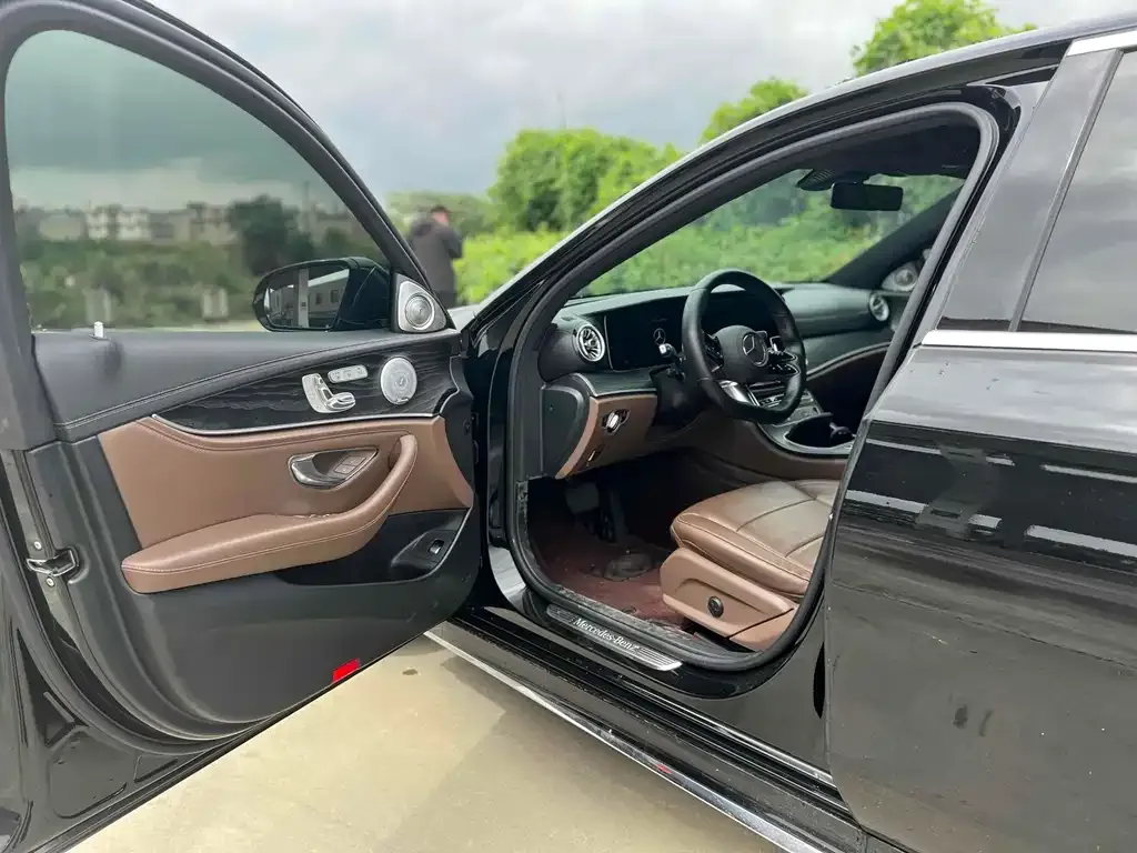 Mercedes-Benz E-Class 2022 из CN, фото 6