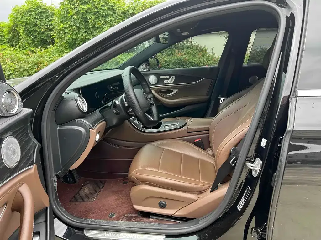 Mercedes-Benz E-Class 2022 из CN, фото 7