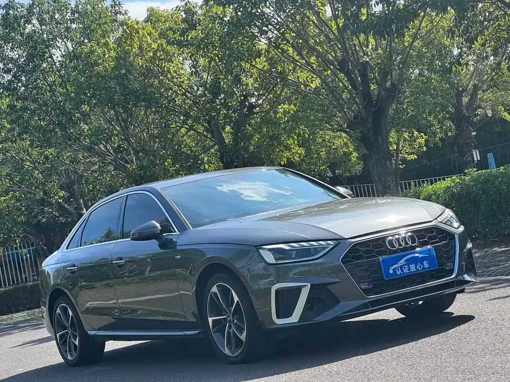 Audi A4L 2022 из CN, фото 3