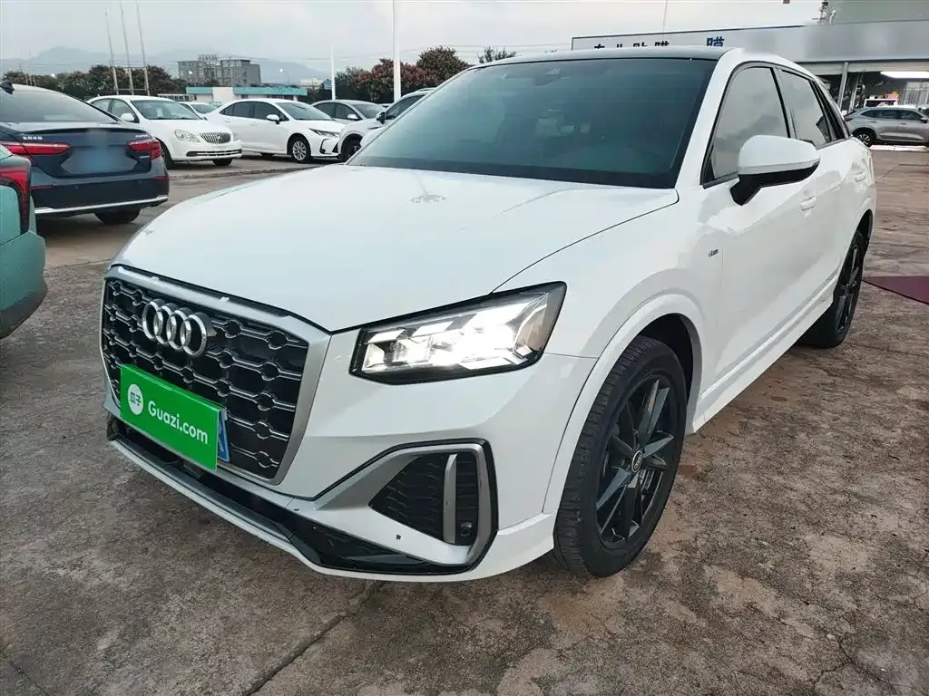 Audi Q2L 2024 из CN, фото 2