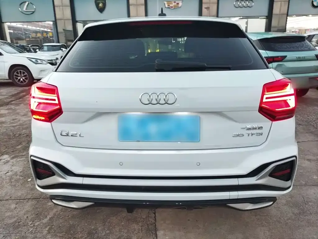 Audi Q2L 2024 из CN, фото 6