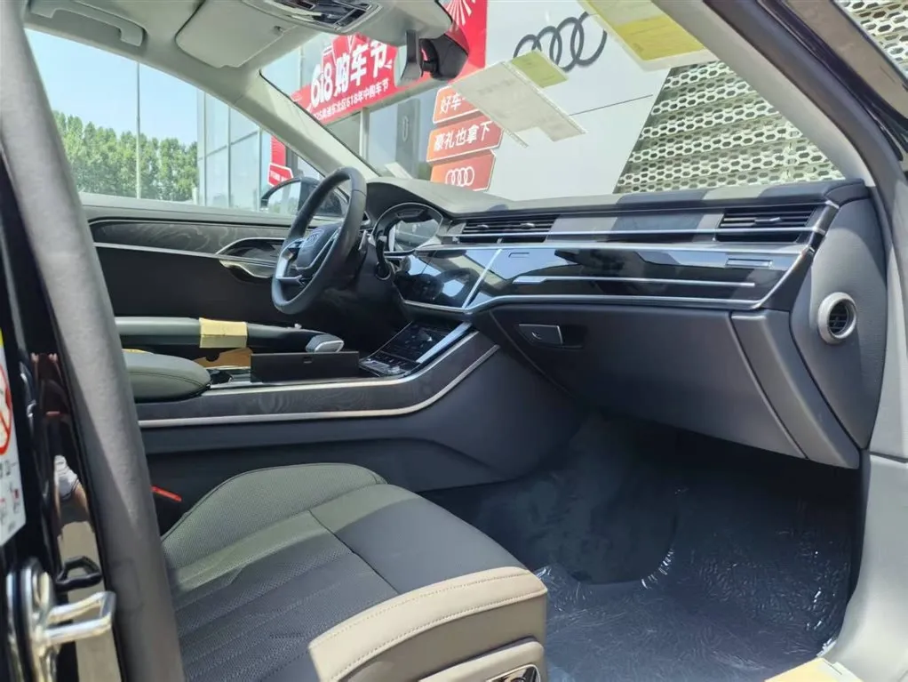 Audi A8 2025 из CN, фото 10
