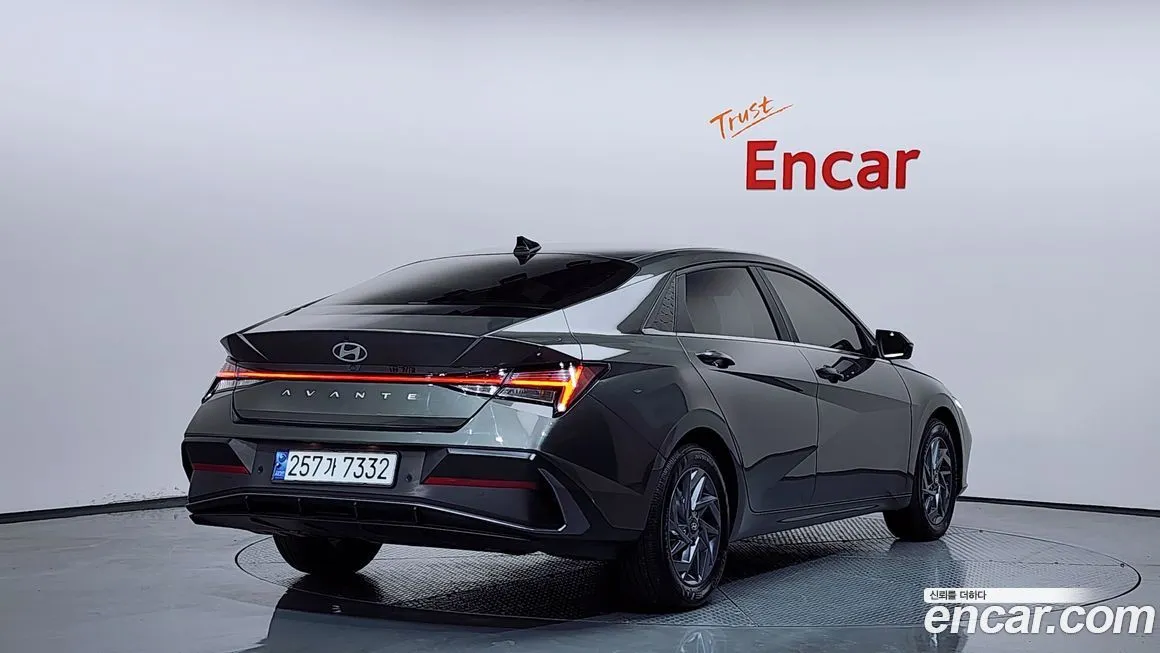 Hyundai AVANTE — фото 2