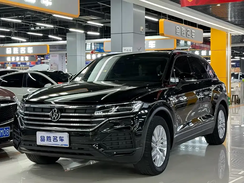 Volkswagen Touareg 2023 из CN, фото 1