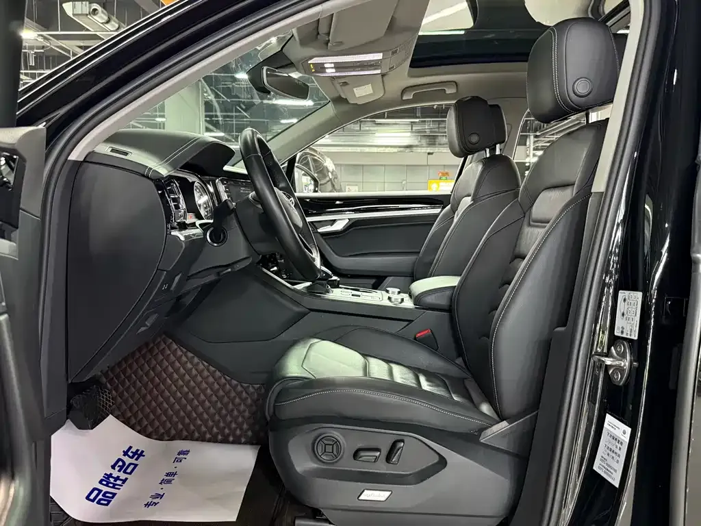 Volkswagen Touareg 2023 из CN, фото 6