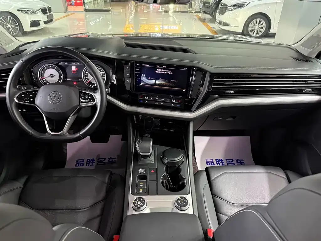 Volkswagen Touareg 2023 из CN, фото 7