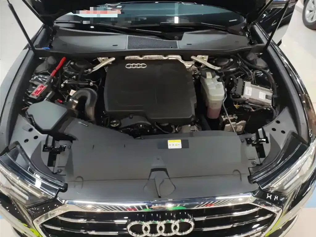 Audi A6L 2024 из CN, фото 10