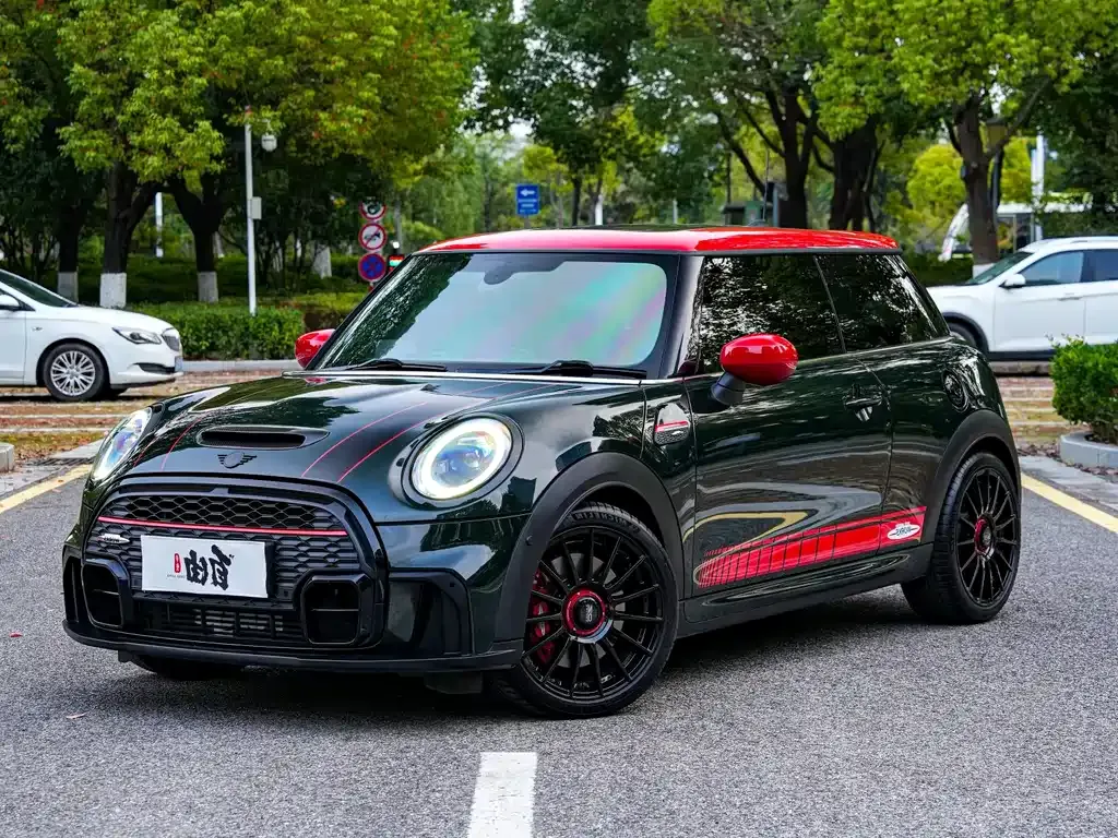 MINI JCW (John Cooper Works) 2022 из CN, фото 1
