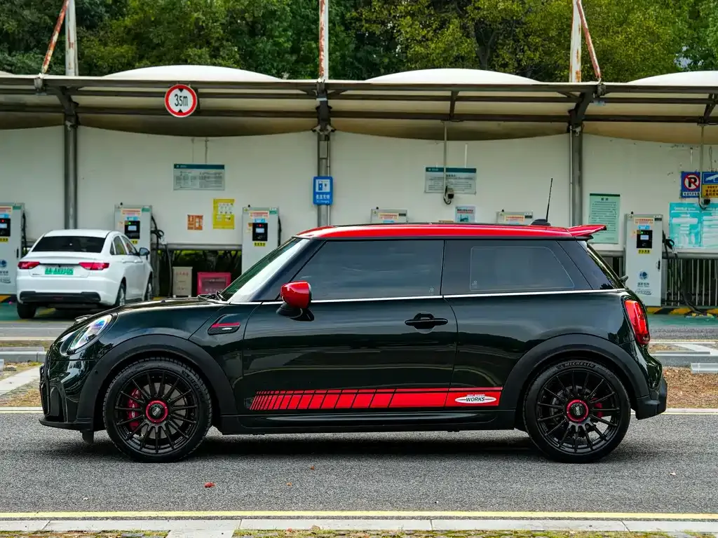 MINI JCW (John Cooper Works) 2022 из CN, фото 4