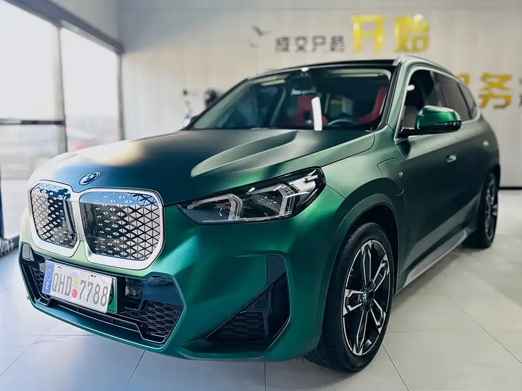 BMW iX1 2024 из CN, фото 1