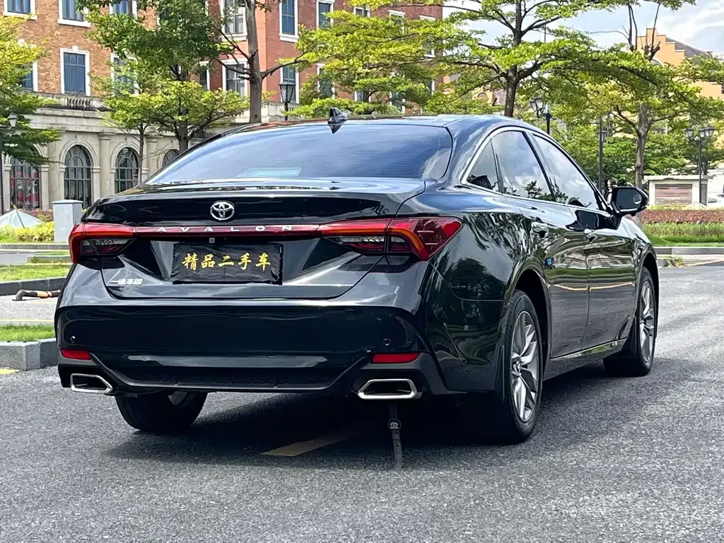 Toyota Avalon 2022 из CN, фото 6