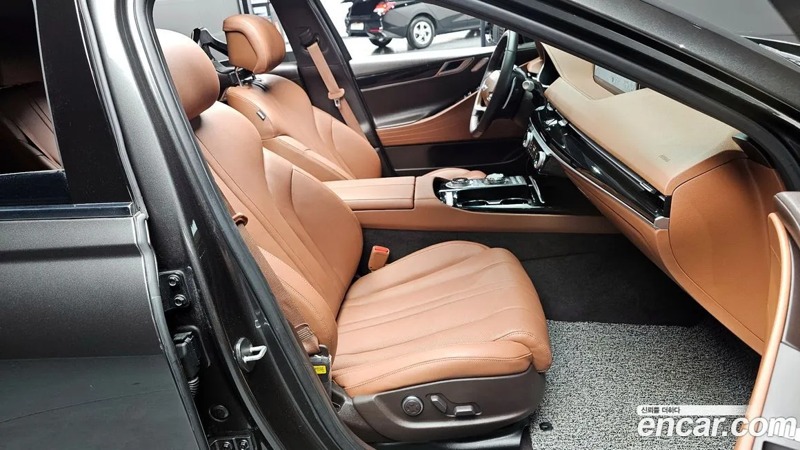 Genesis G80 — фото 10