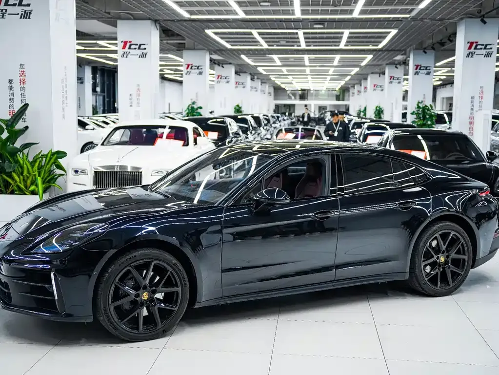 Porsche Panamera 2024 из CN, фото 3