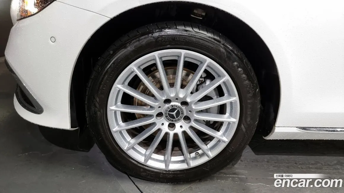 Mercedes-Benz E-Class 2023 из KR, фото 5