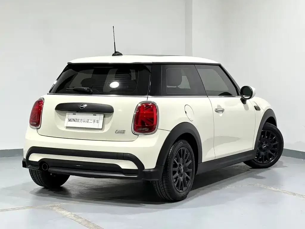 MINI Cooper (3-door) 2021 из CN, фото 4