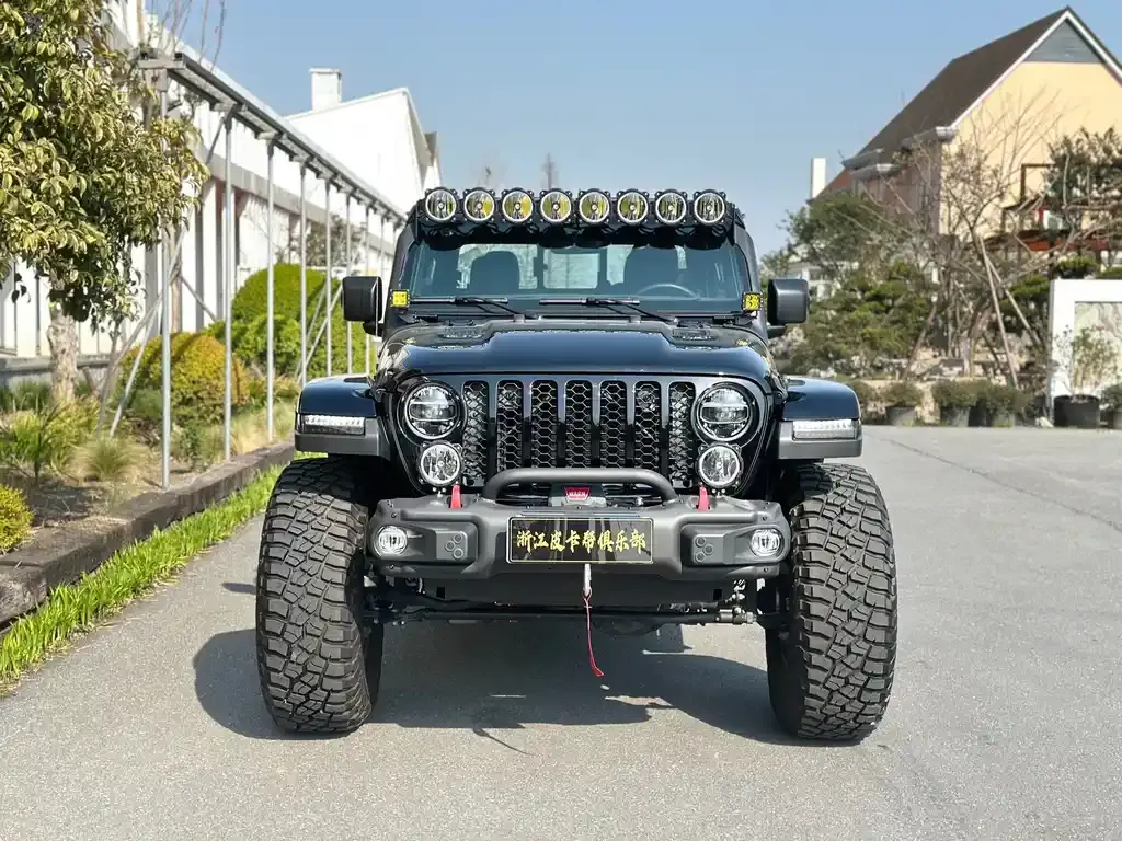 Jeep Gladiator 2023 из CN, фото 4