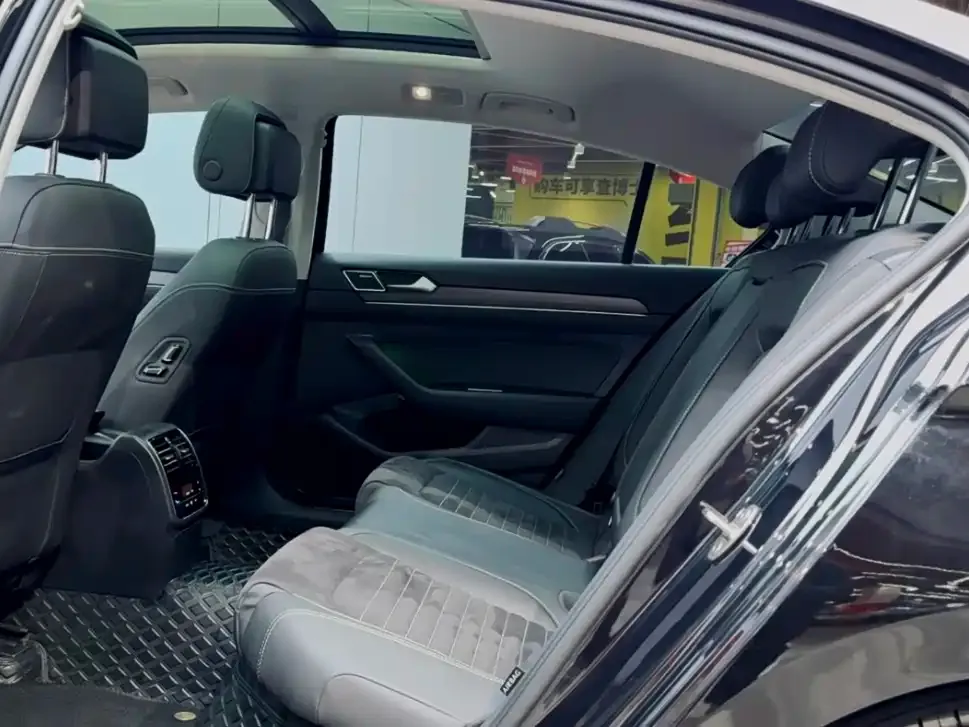 Volkswagen Magotan 2022 из CN, фото 10