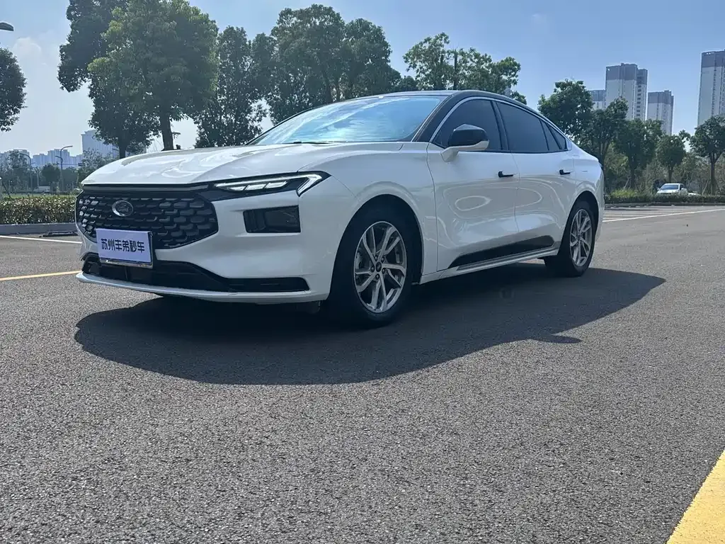 Ford Mondeo 2023 из CN, фото 1