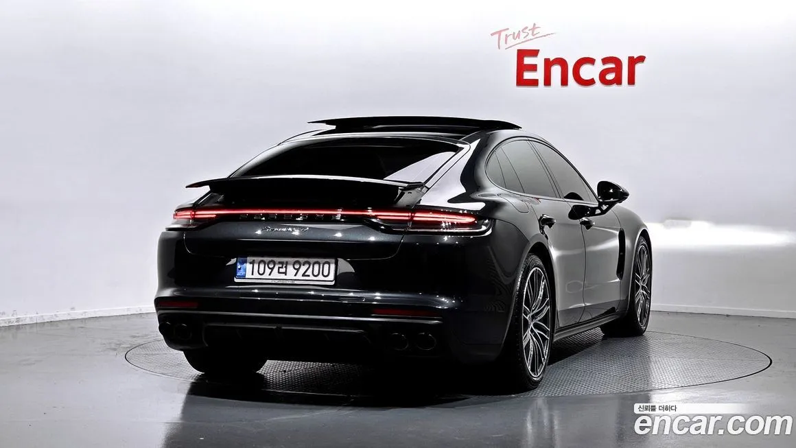 Porsche Panamera 2021 из KR, фото 2