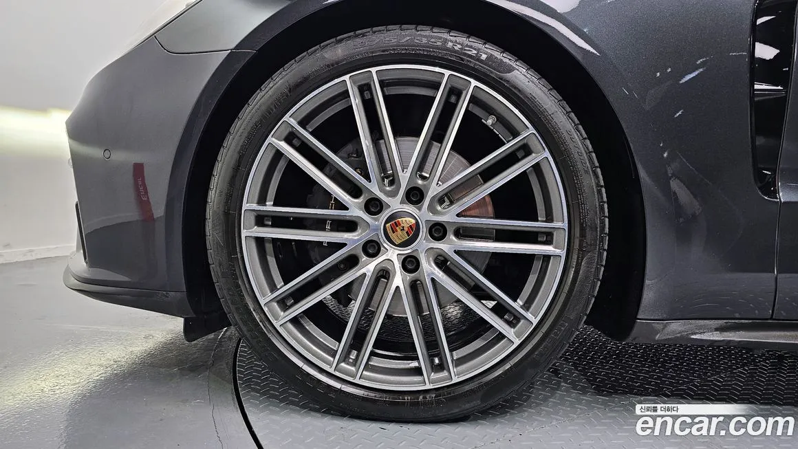 Porsche Panamera 2021 из KR, фото 5