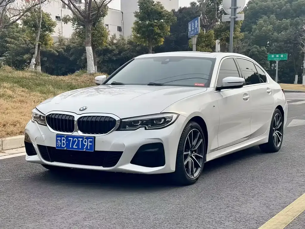 BMW 3 Series 2021 из CN, фото 1