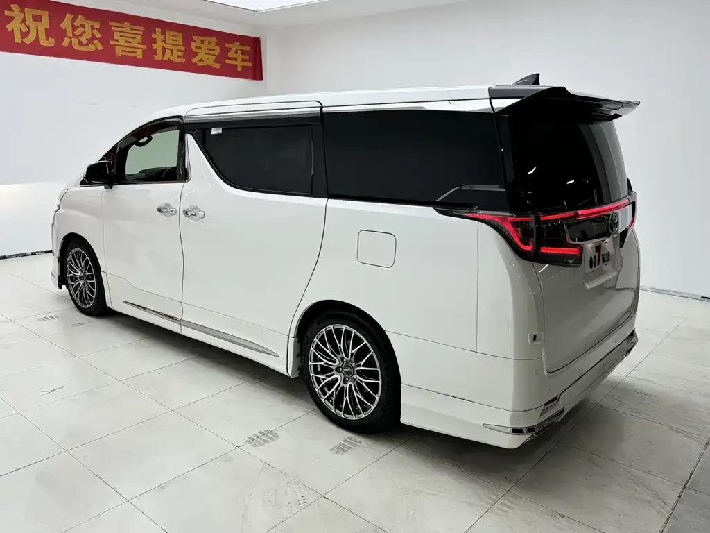 Toyota Vellfire 2021 из CN, фото 7