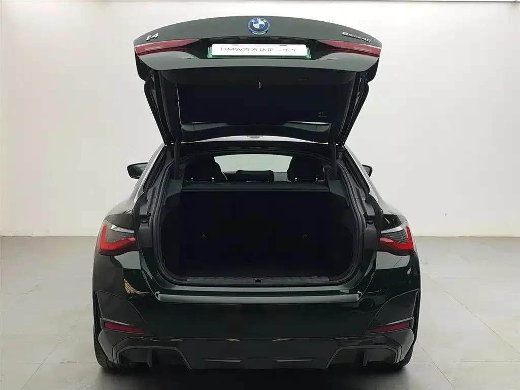 BMW i4 2025 из CN, фото 6