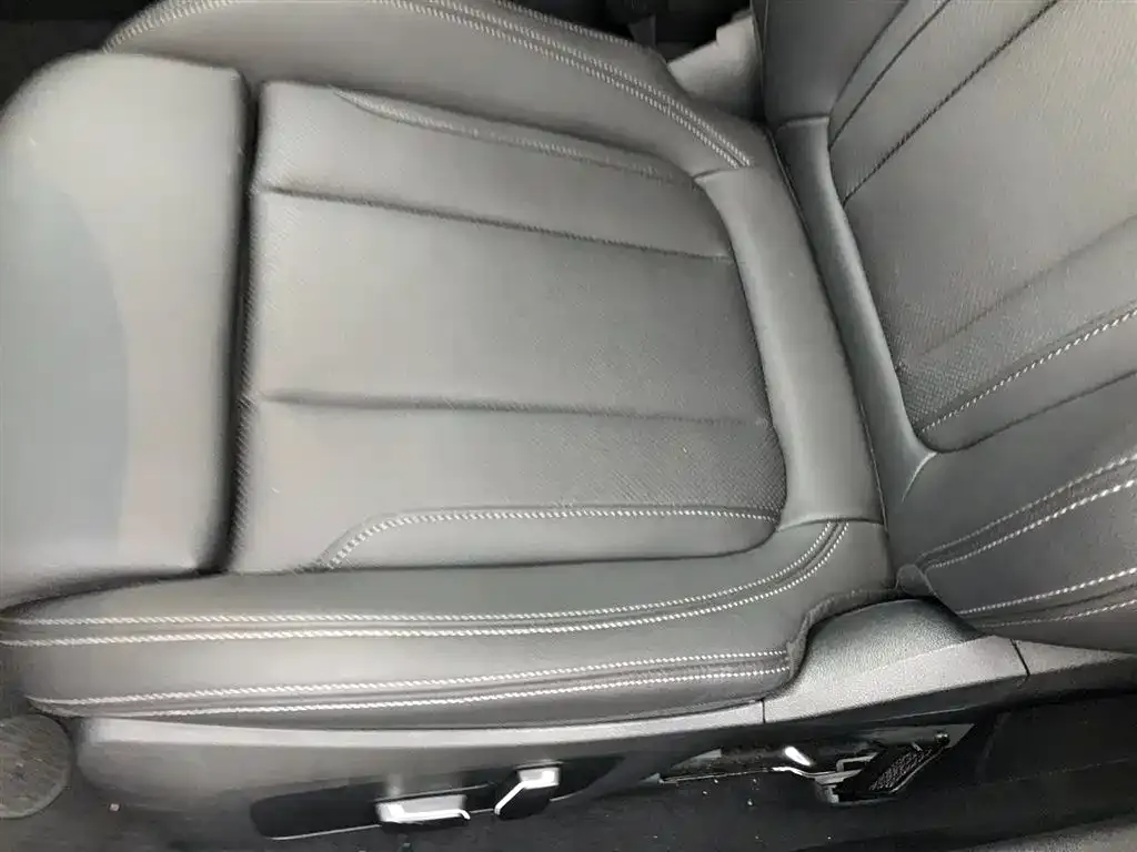 BMW i4 2025 из CN, фото 9